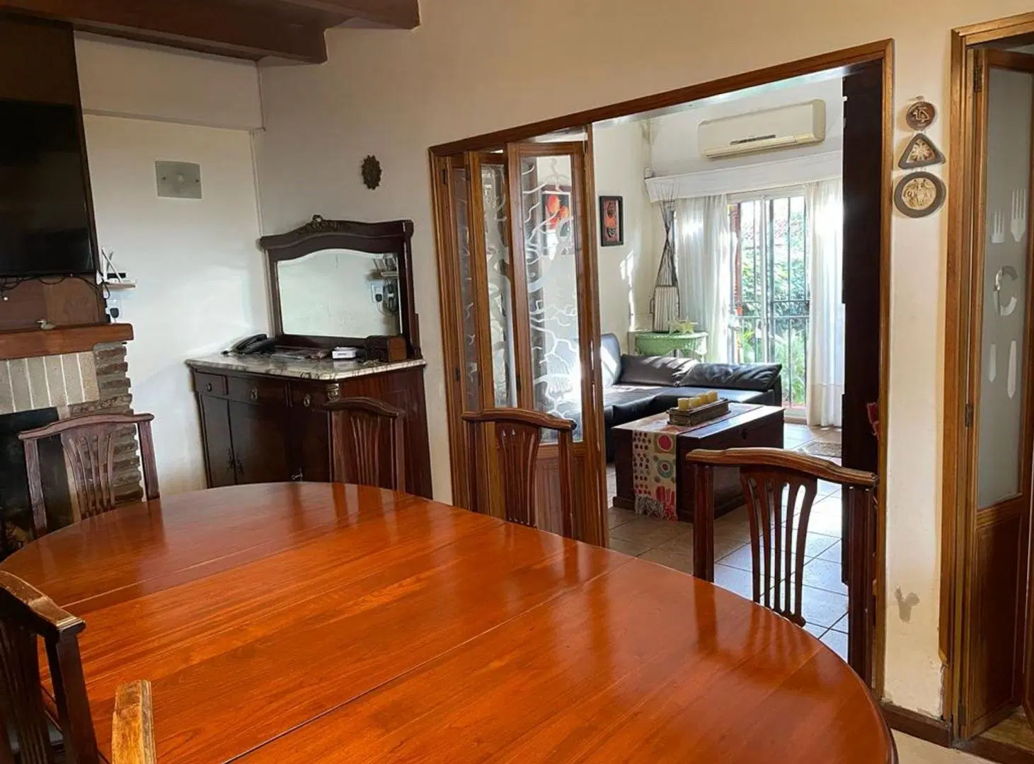 CASA DE TRES DORMITORIOS CON PILETA 4