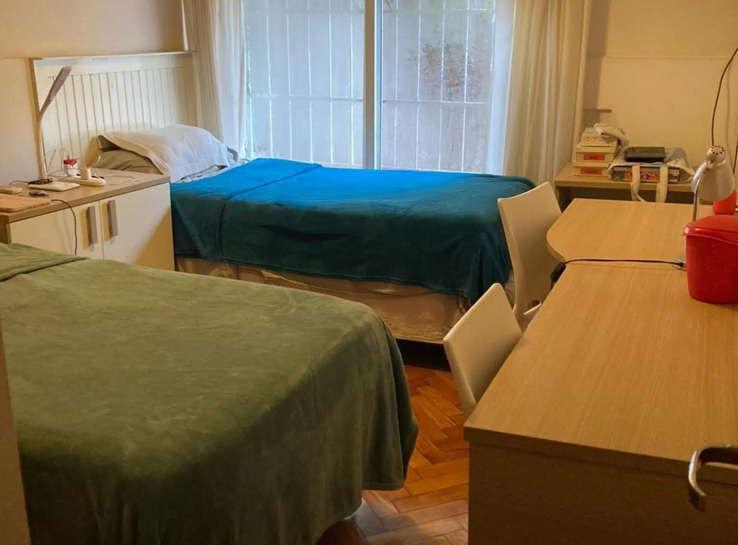 CASA DE TRES DORMITORIOS CON PILETA 2