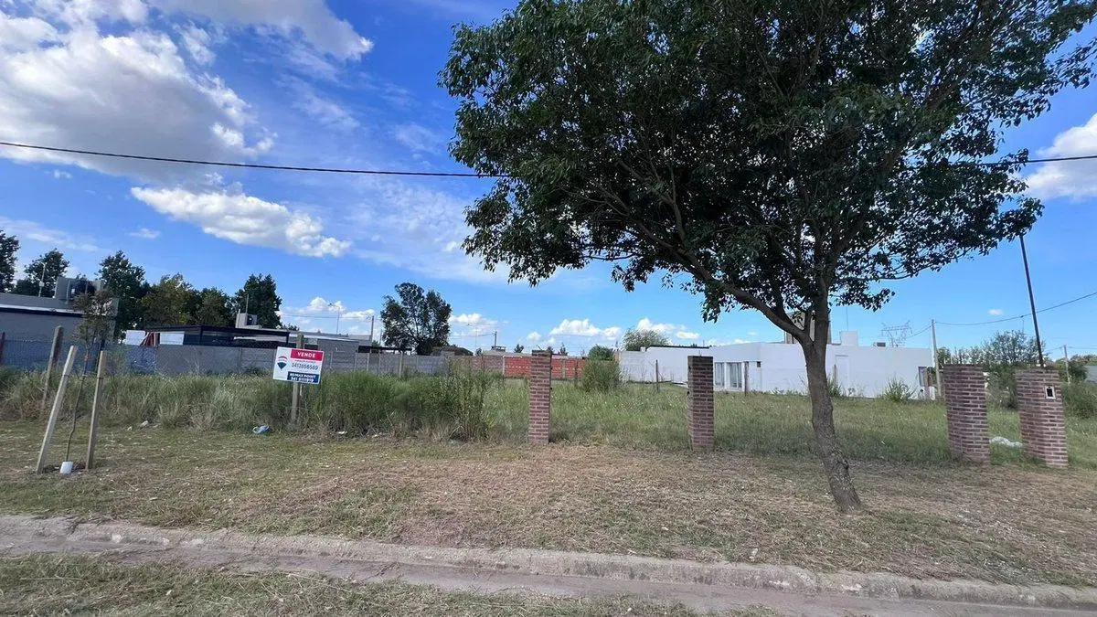 Venta Lote en Esquina Los Ceibos Gral. Lagos 5