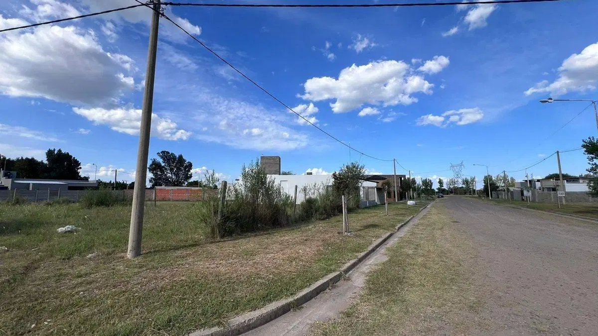 Venta Lote en Esquina Los Ceibos Gral. Lagos 2