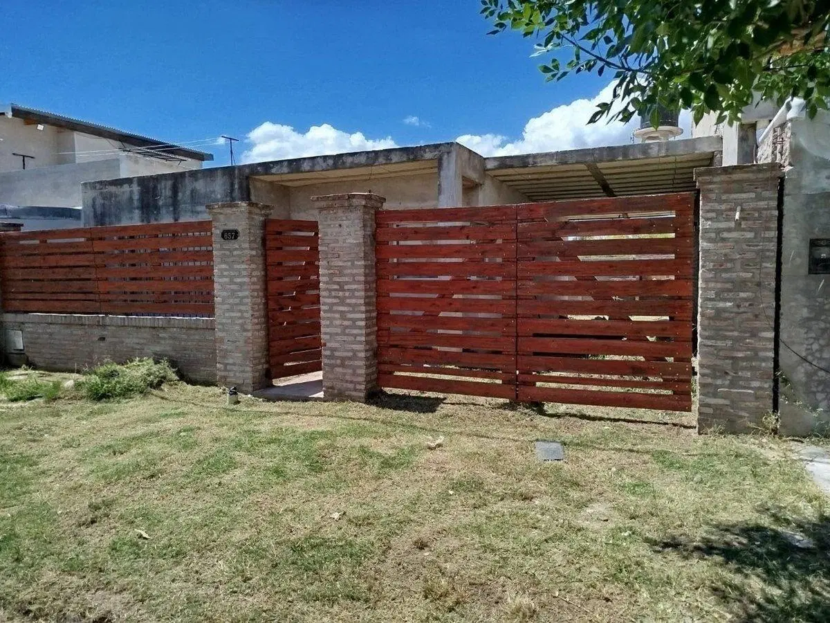 VENTA CASA A TERMINAR, BARRIO LOS LAPACHOS, PEREZ 5