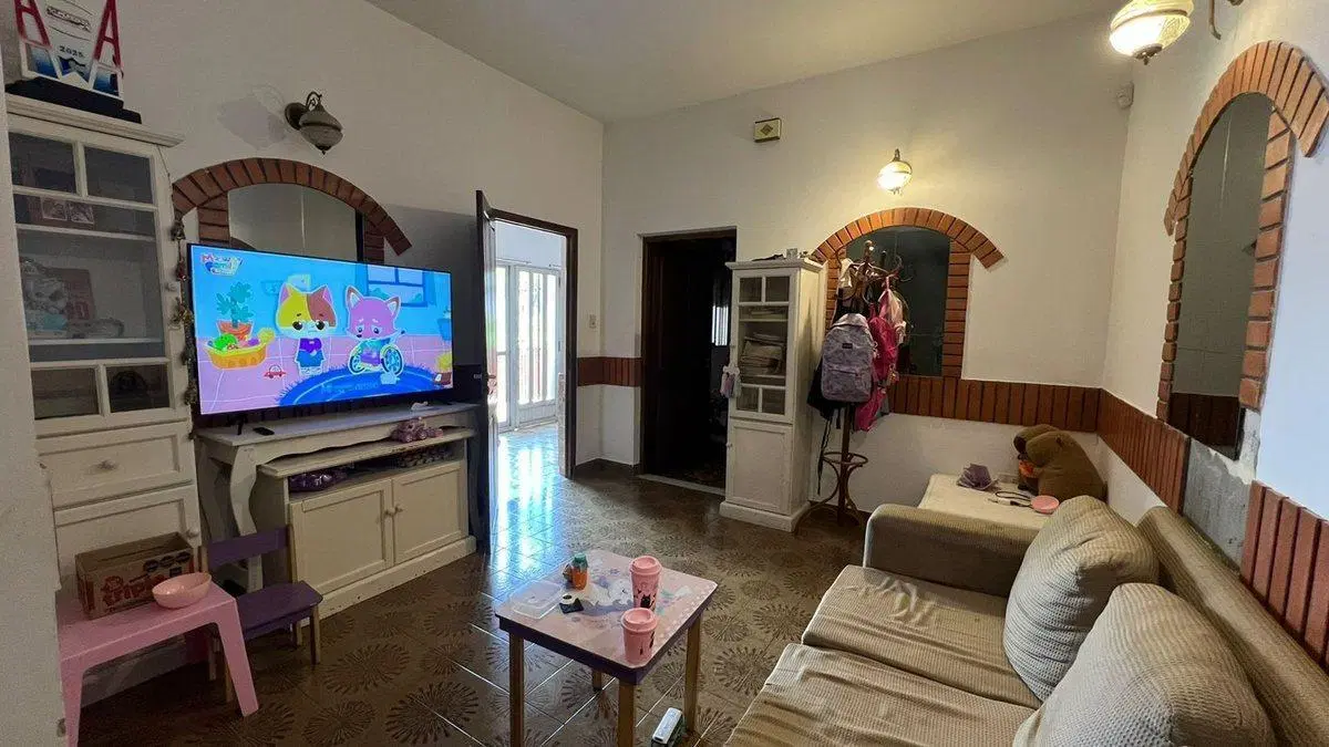 VENTA IMPORTANTE PROPIEDAD EN PEYRANO 4