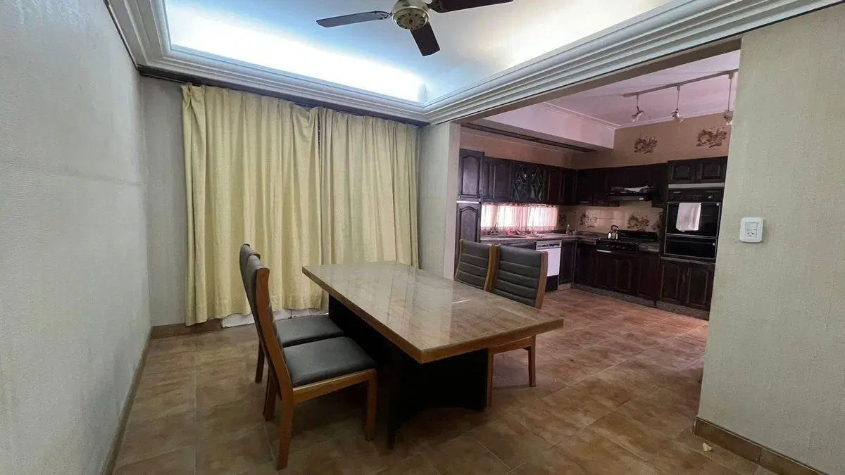 VENTA IMPORTANTE PROPIEDAD EN PEYRANO 5