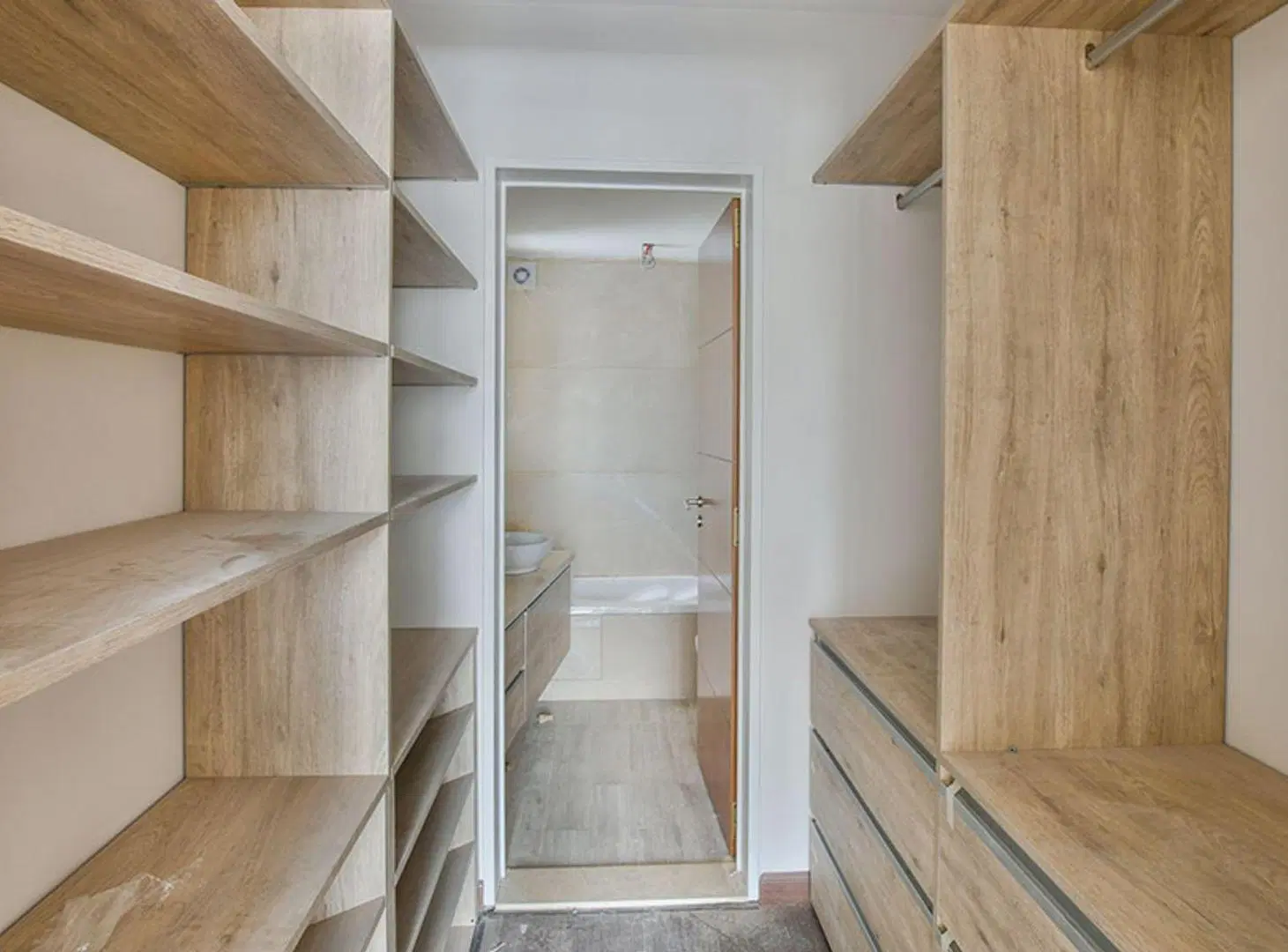 VENTA PISO EXCLUSIVO DE CATEGORIA 3 DORMITORIOS 5