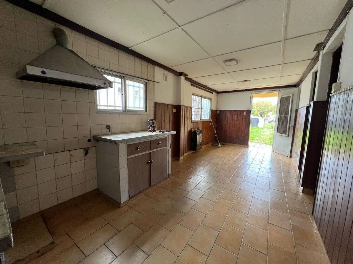 VENTA CASA 2 DORMITORIOS GRAN JARDIN VERDE PEREZ 5