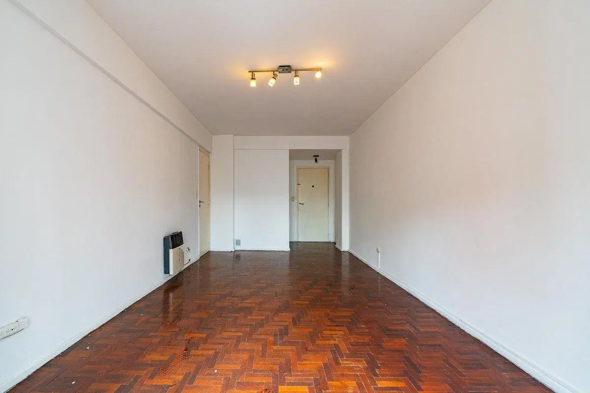 VENTA DEPARTAMENTO 2 DORMITORIOS + COMODIN CENTRO 5