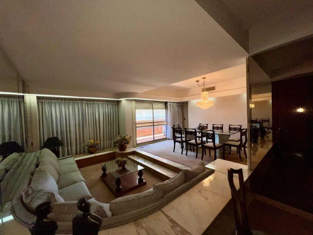 VENTA PISO EXCLUSIVO CENTRO. 4 DORM. APTO CREDITO 5