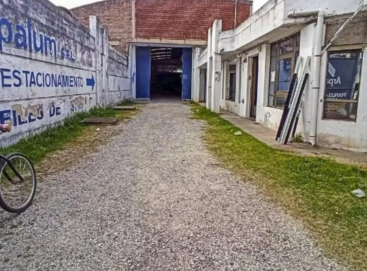 Venta Galpon Bv Oroño y Amenabar 3