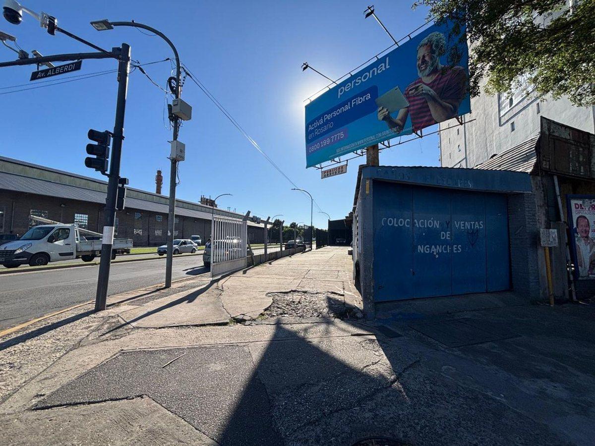 Foto de TERRENO PARA CONSTRUCTORA AV. ALBERDI Y CARBALLO, imagen 1