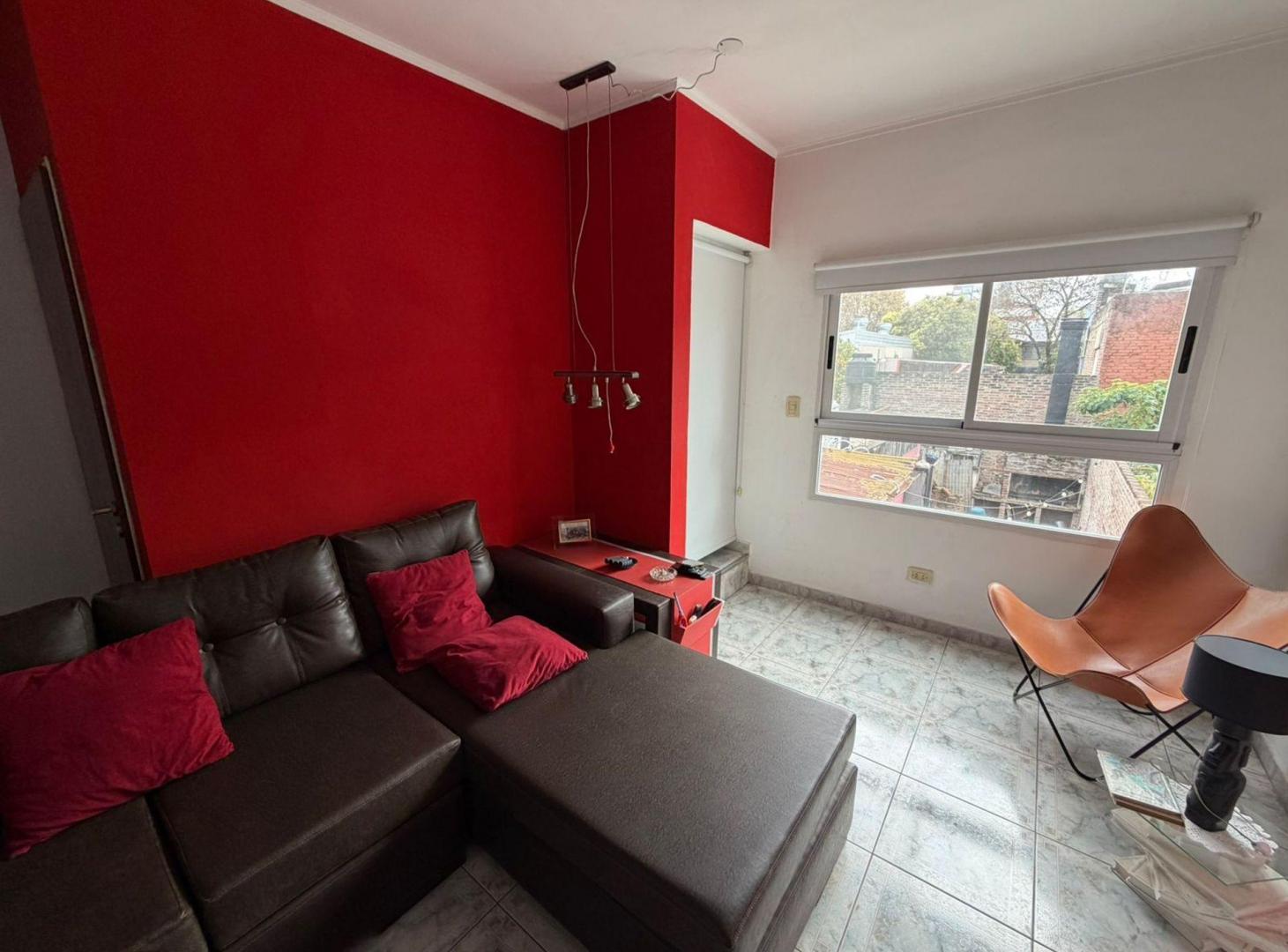Foto de VENTA PH PLANTA ALTA 2 DORM. EXCELENTE ESTADO, imagen 4