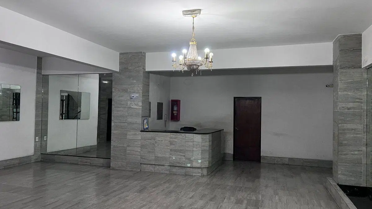 VENTA DEPTO. DE 2 DORMITORIOS SALTA Y MORENO 5