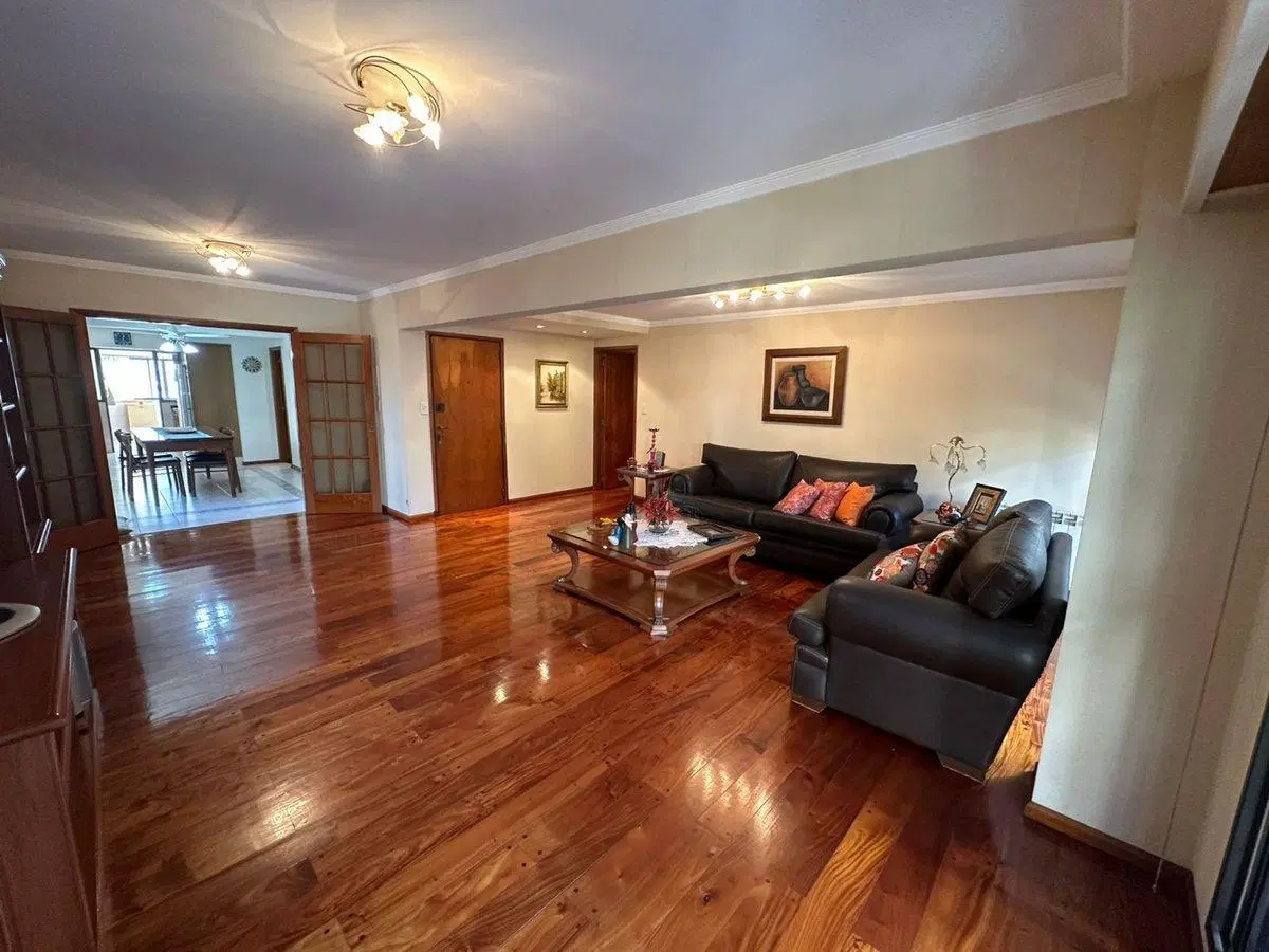 VENTA PISO EXCL 3 DORMITORIOS, PARRILLA, BALCON. 3