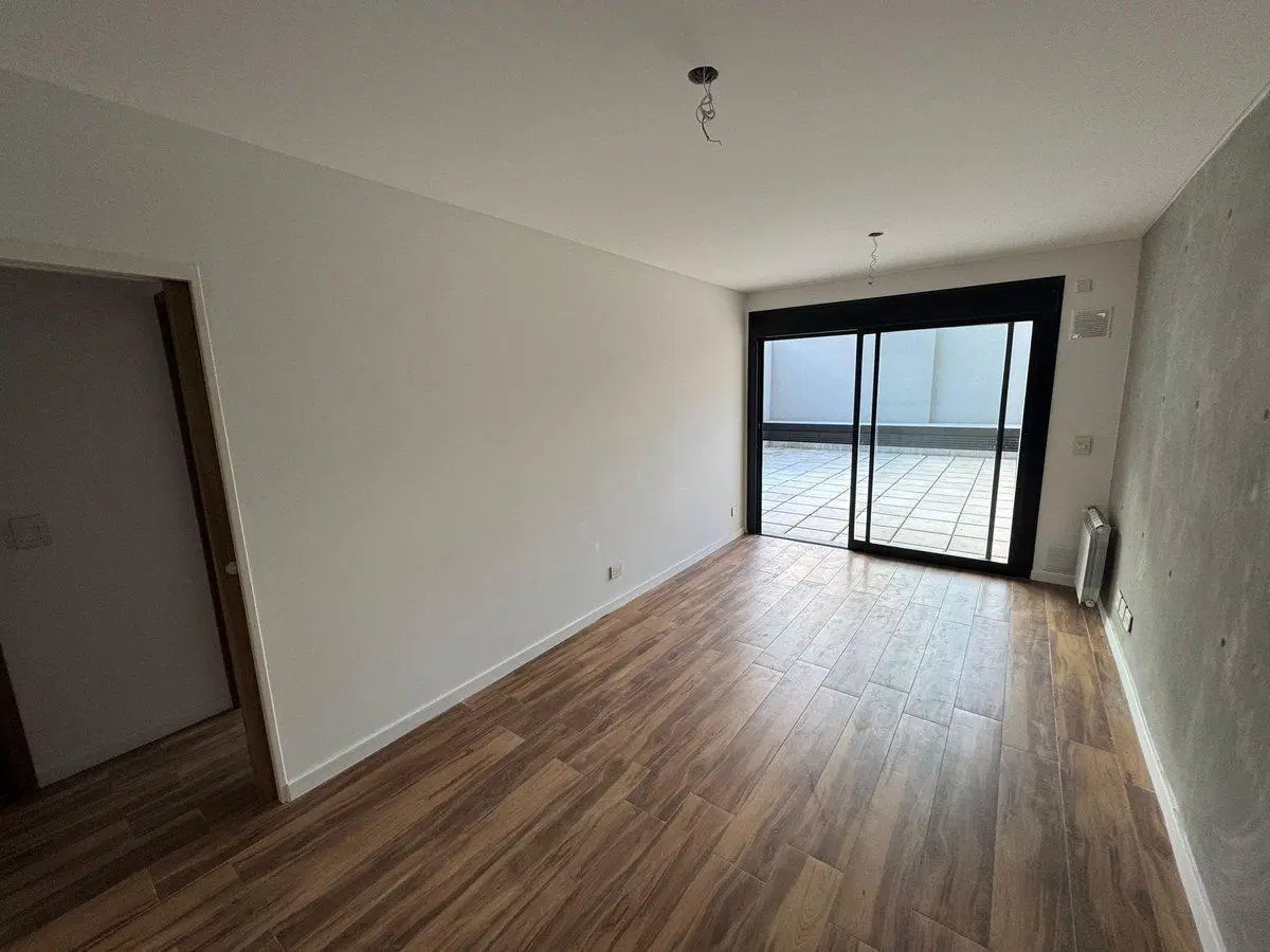 VENTA DEPARTAMENTO 2 DORM C/ PATIO - BARRIO MARTIN 3