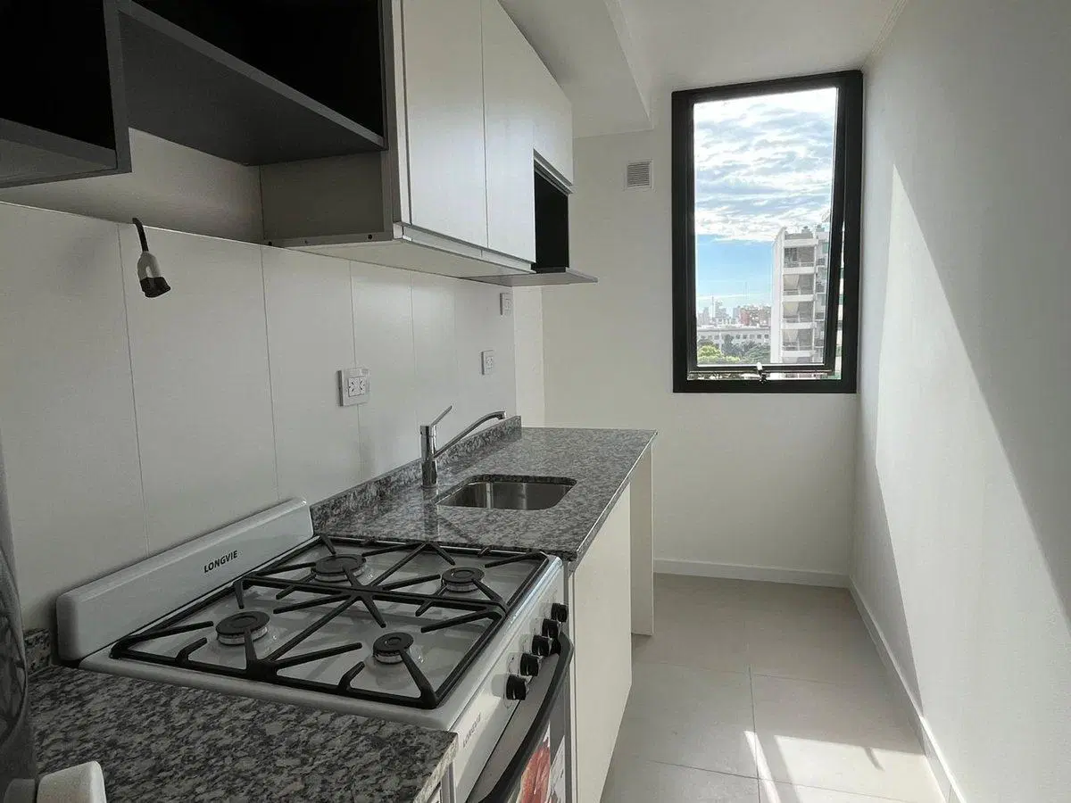 Dpto de 1 dormitorio en la mejor zona 8