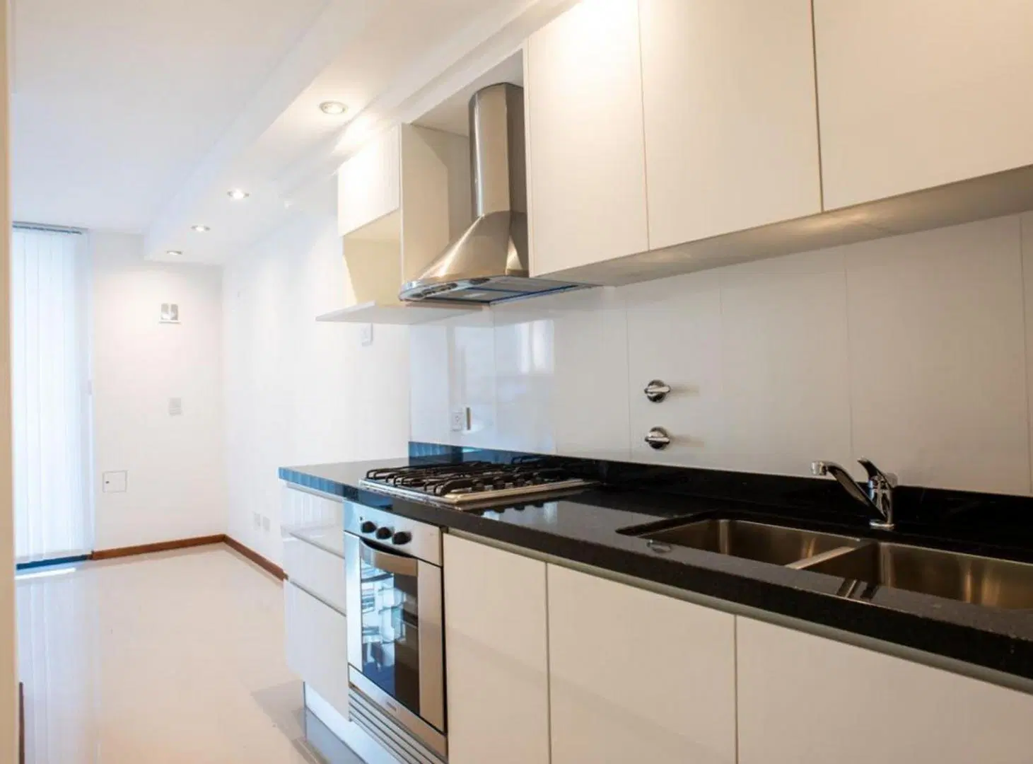 SE VENDE AMPLIO DEPARTAMENTO UN DORMITORIO PREMIUM 3