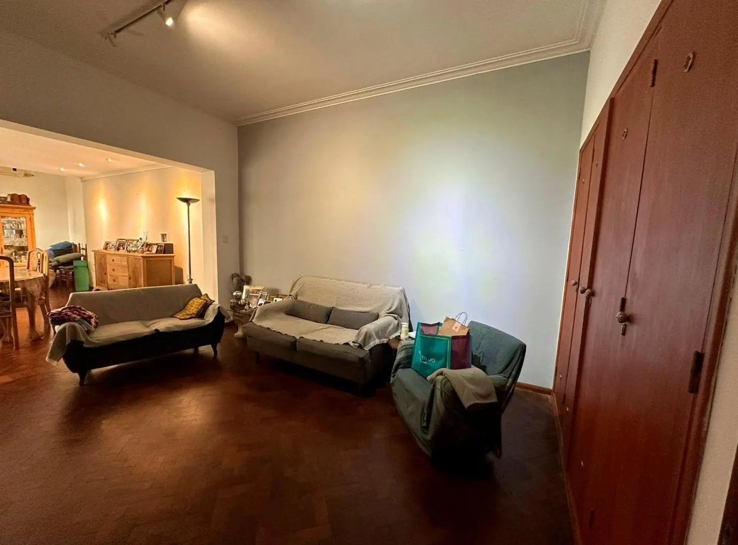 VENTA CASA 3 DORMITORIOS -COCHERA- QUINCHO. CENTRO 5