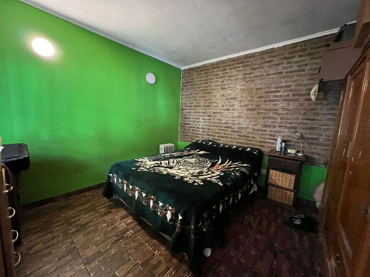 VENTA GALPON CON CASA 2 DORMITORIOS EN BELGRANO 2