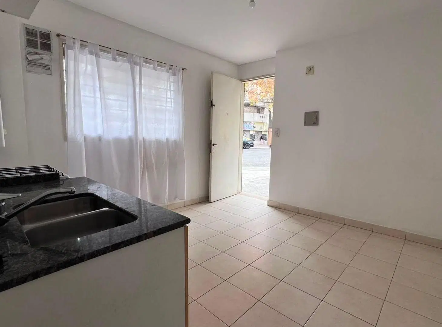VENTA DEPTO 1 DORMITORIO EN AGOTE APTO PROFESIONAL 3