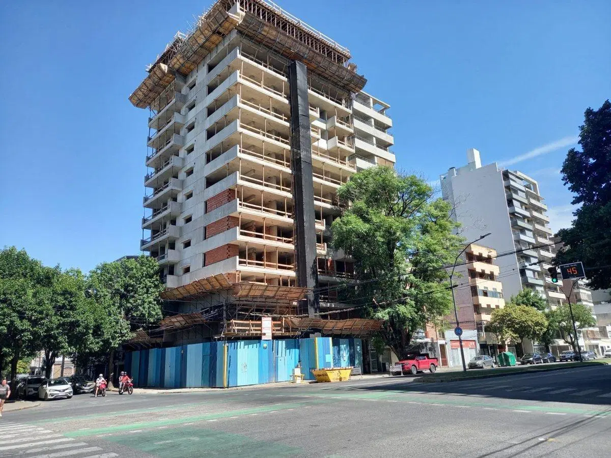 VENTA DEPARTAMENTO 2 DORMITORIOS BALCON PARRILLERO 5