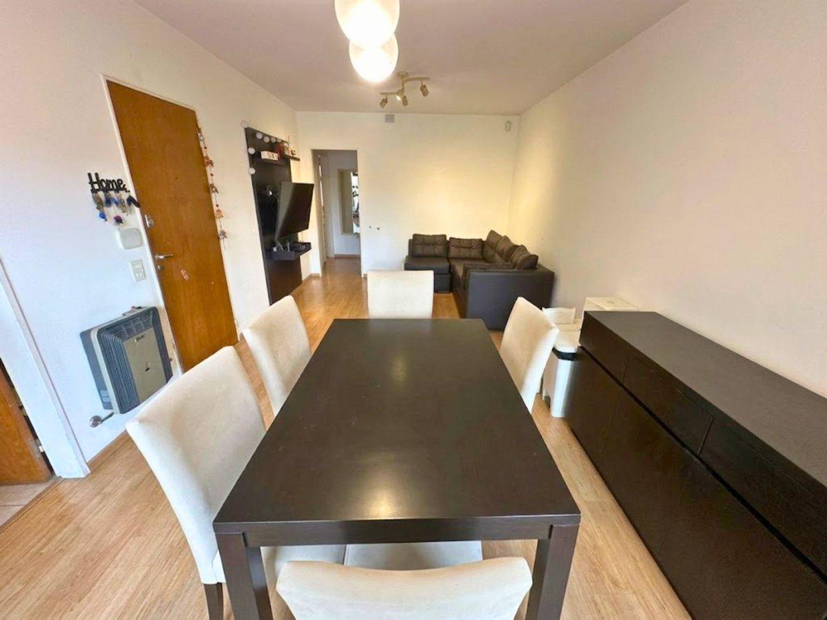 Foto de VENTA DEPTO 2 DORMITORIOS, BALCON - CON COCHERA -, imagen 2