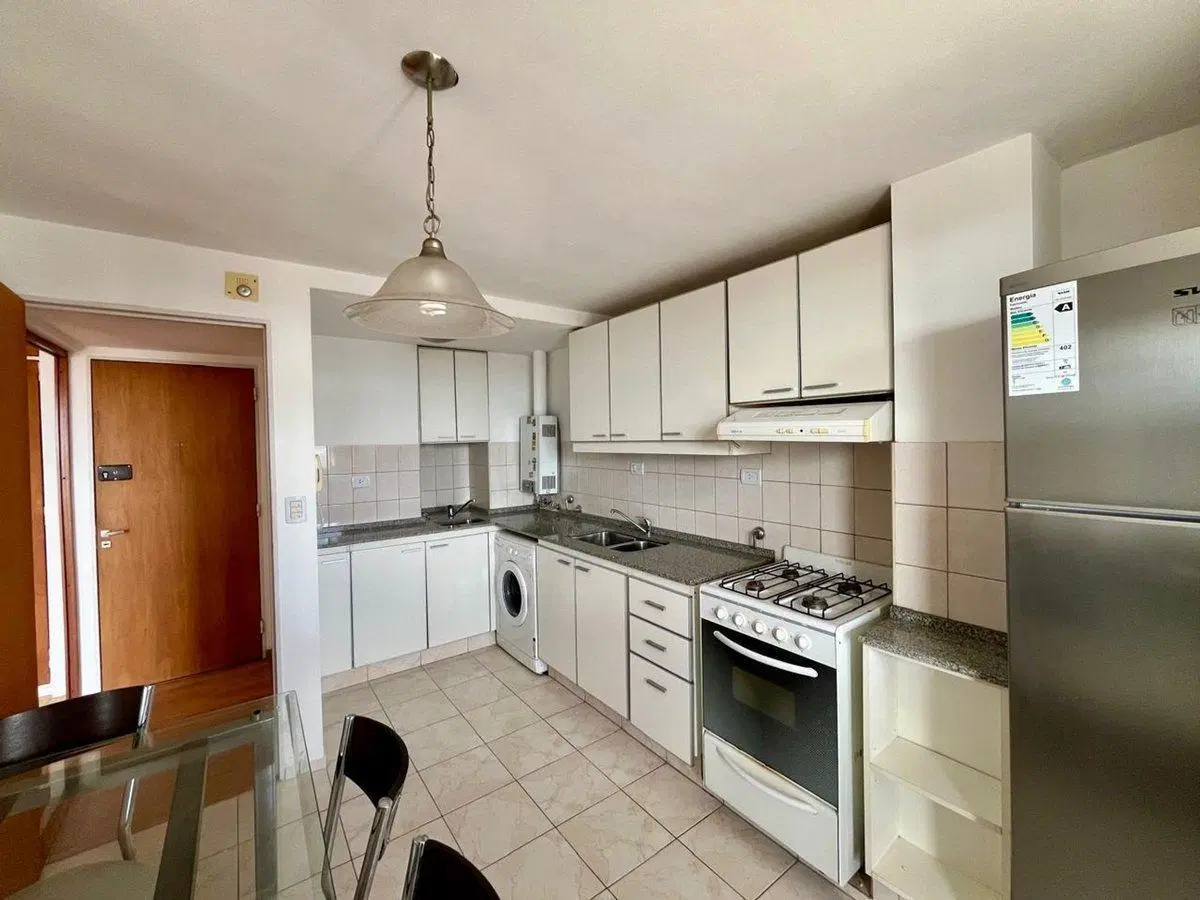 VENTA DEPTO 1 DORMITORIO VISTA AL RIO. COCHERA 2
