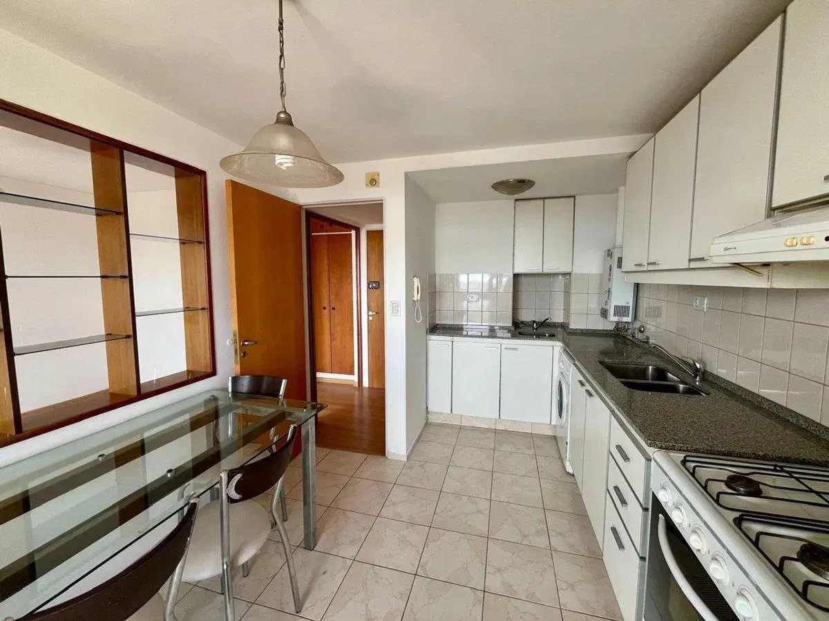 VENTA DEPTO 1 DORMITORIO VISTA AL RIO. COCHERA 4