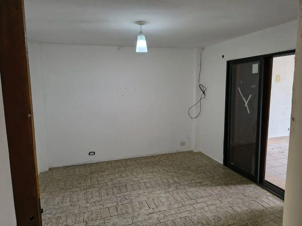 Casa 2 dormitorios con cochera barrio belgrano 4