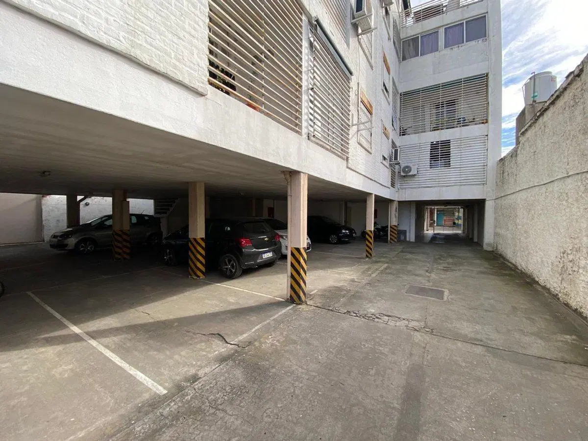 Venta Cochera Arroyito 3