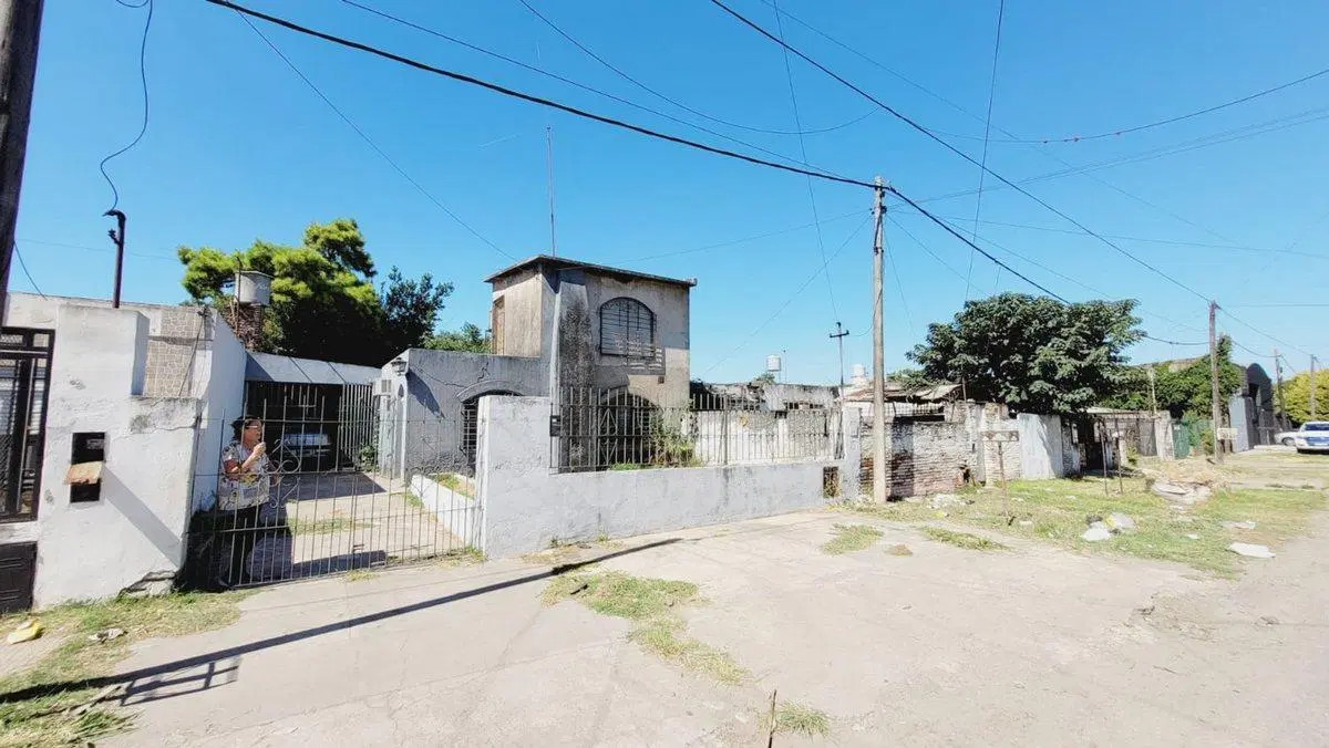 CASA EN VENTA 2 DORM - PATIO - EMPALME GRANEROS 2