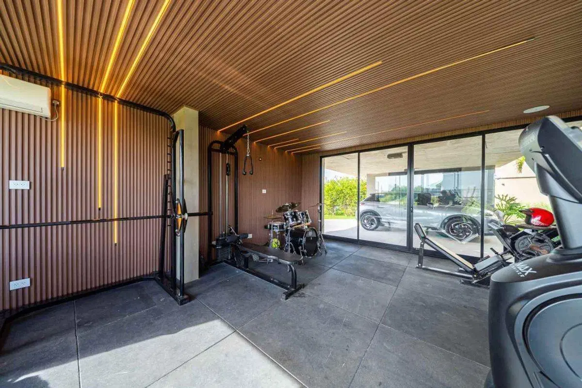VENTA GRAN PROPIEDAD BARRIO VIDA 1 2