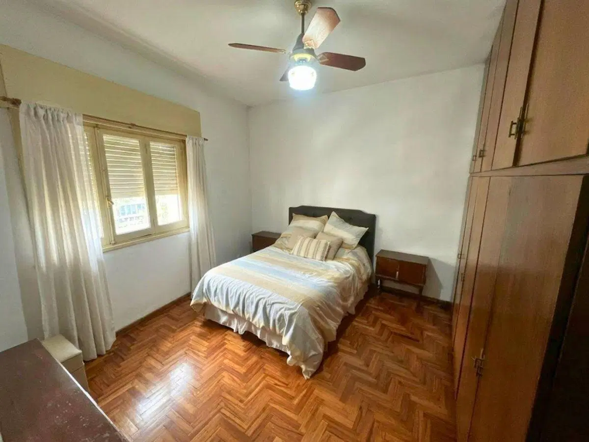 VENTA LOCAL SOBRE RONDEAU + CASA PA 2 DORMITORIOS. 5