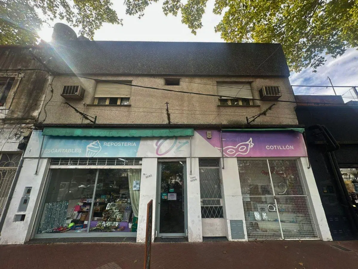 VENTA LOCAL SOBRE RONDEAU + CASA PA 2 DORMITORIOS. 4