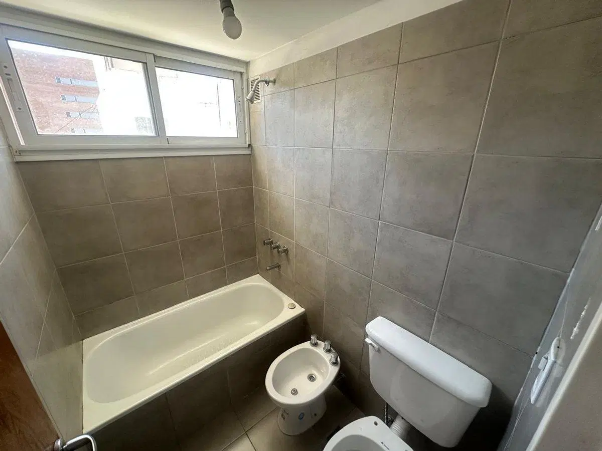 VENTA DEPARTAMENTO CON ASCENSOR ZONA FACULTADES 3