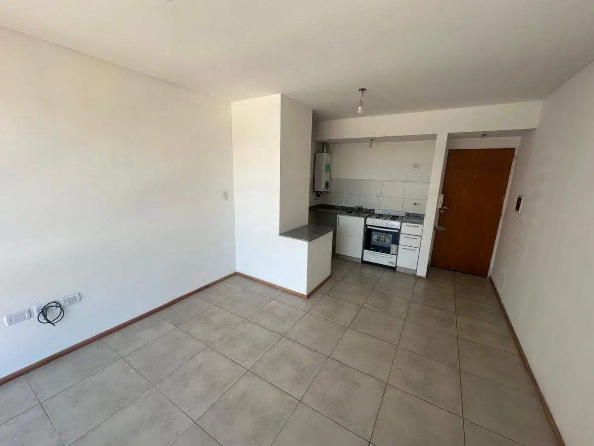 VENTA DEPARTAMENTO CON ASCENSOR ZONA FACULTADES 2
