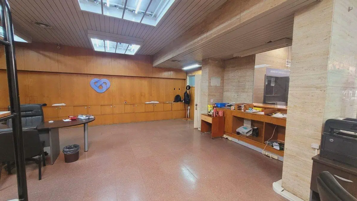 VENTA - LOCAL COMERCIAL OFICINAS - 12 AMBIENTES 5