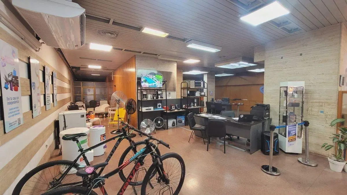VENTA - LOCAL COMERCIAL OFICINAS - 12 AMBIENTES 3