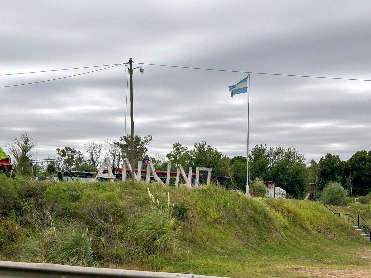 VENTA 5 LOTES PUEBLO ANDINO A LA VERA DEL RIO.