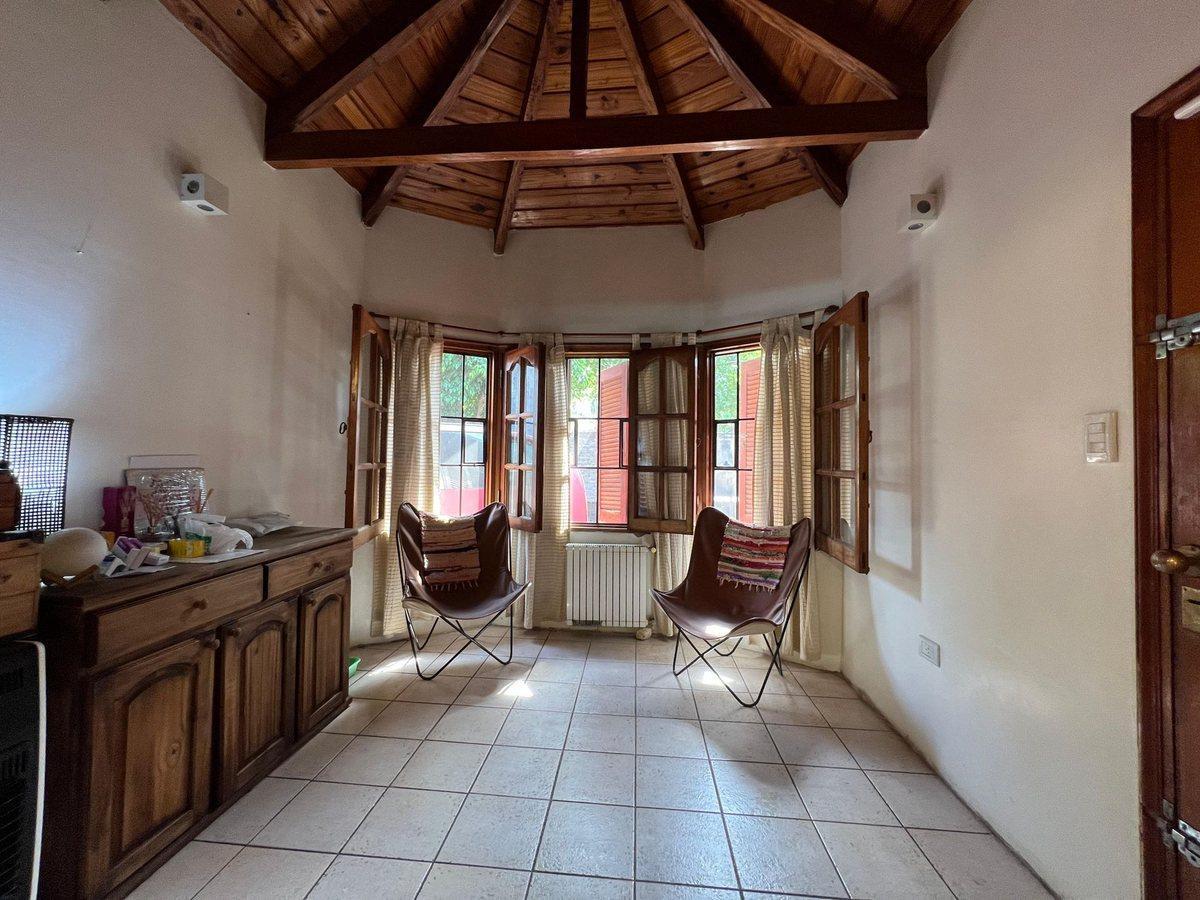 Foto de VENTA CASA 4 DORMITORIOS GRAN JARDIN EN FISHERTON, imagen 4