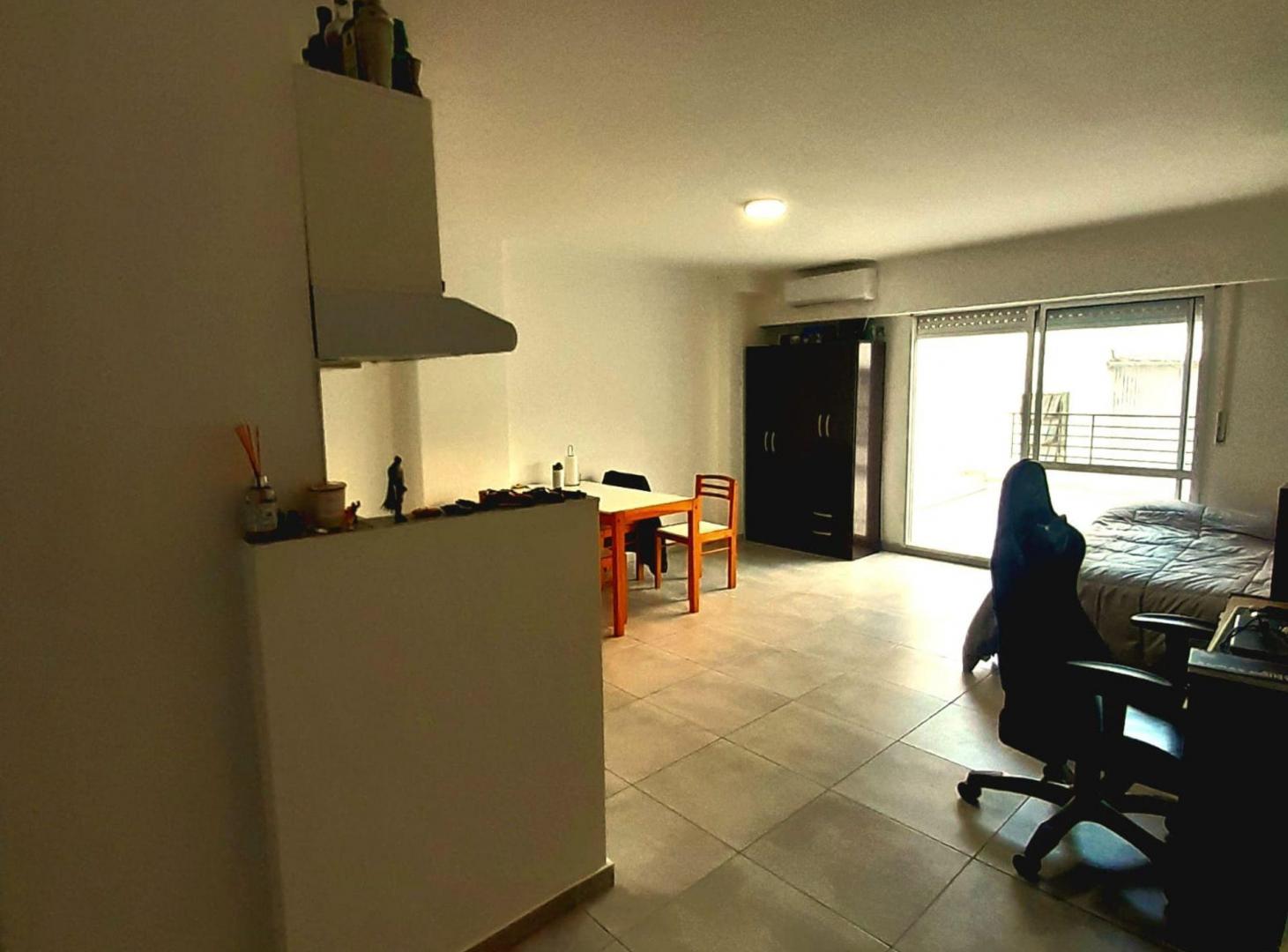 Foto de VENTA DEPARTAMENTO MONOAMBIENTE PARAGUAY AL 300, imagen 1