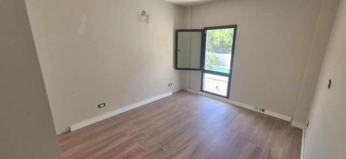 En Venta Semipiso Dos Dormitorios. La Florida 5