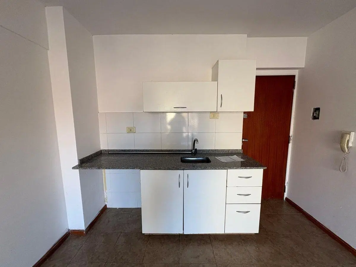 VENTA MONOAMBIENTE ECHESORTU - CON ASCENSOR 2
