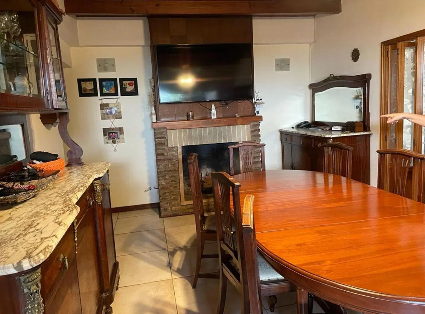 CASA DE TRES DORMITORIOS CON PILETA 4