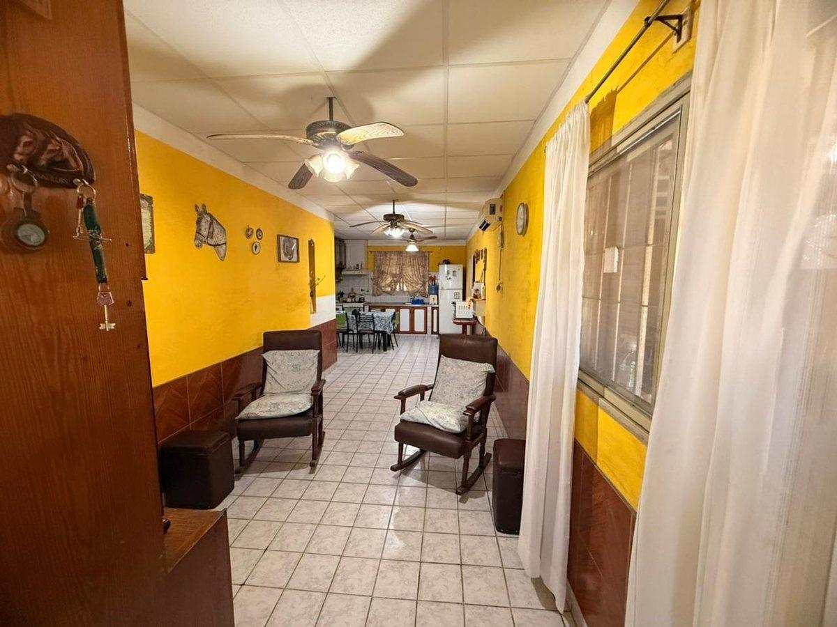 Foto de Venta casa en Baigorria dos dormitorios y Jardín, imagen 3