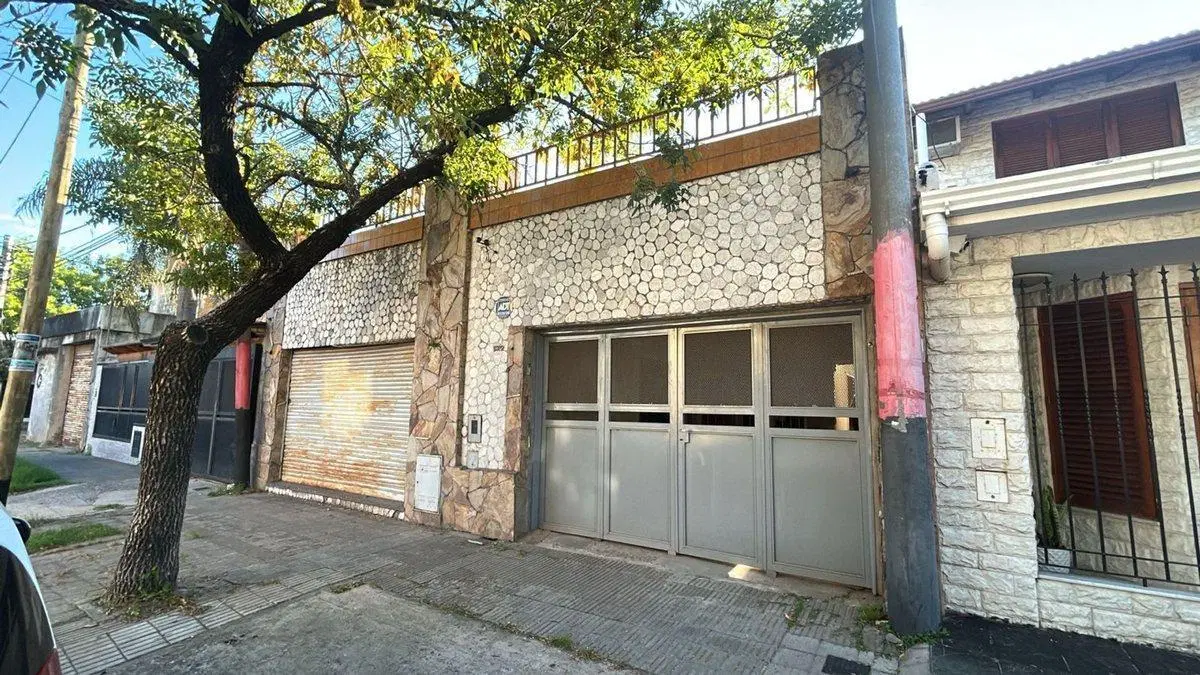 VENTA DOS CASAS MAS LOCAL EN OPORTUNIDAD - COCHERA 5