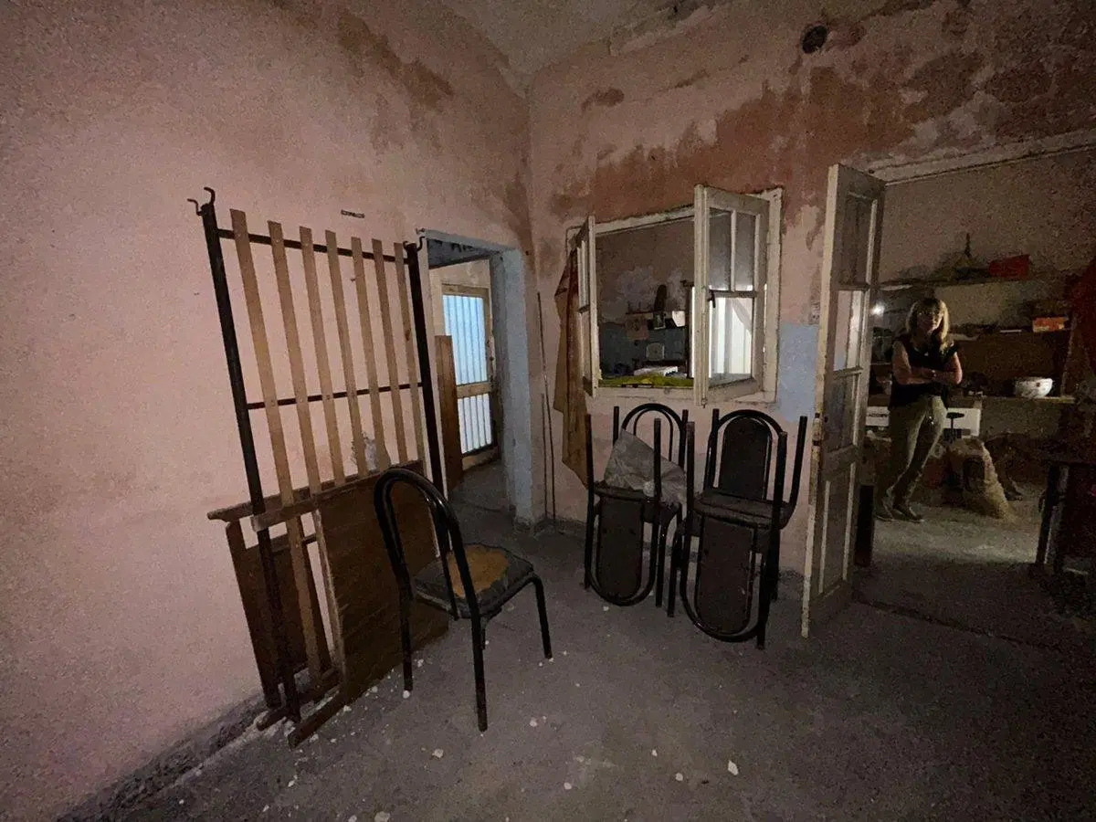 VENTA DOS CASAS MAS LOCAL EN OPORTUNIDAD - COCHERA 8
