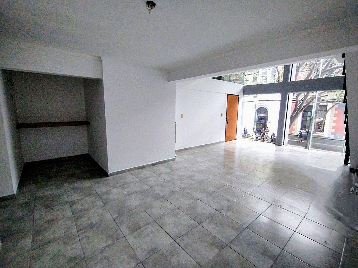 Foto de VENTA OFICINA PTE. ROCA ENTRE JUJUY Y SALTA, imagen 2