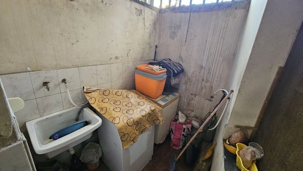 VENTA CASA DE PASILLO A RECICLAR 2 DORMITORIOS 4
