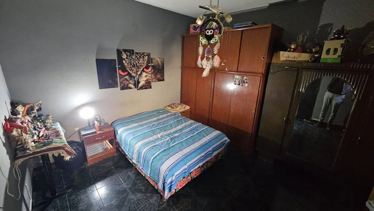 VENTA CASA DE PASILLO A RECICLAR 2 DORMITORIOS 3