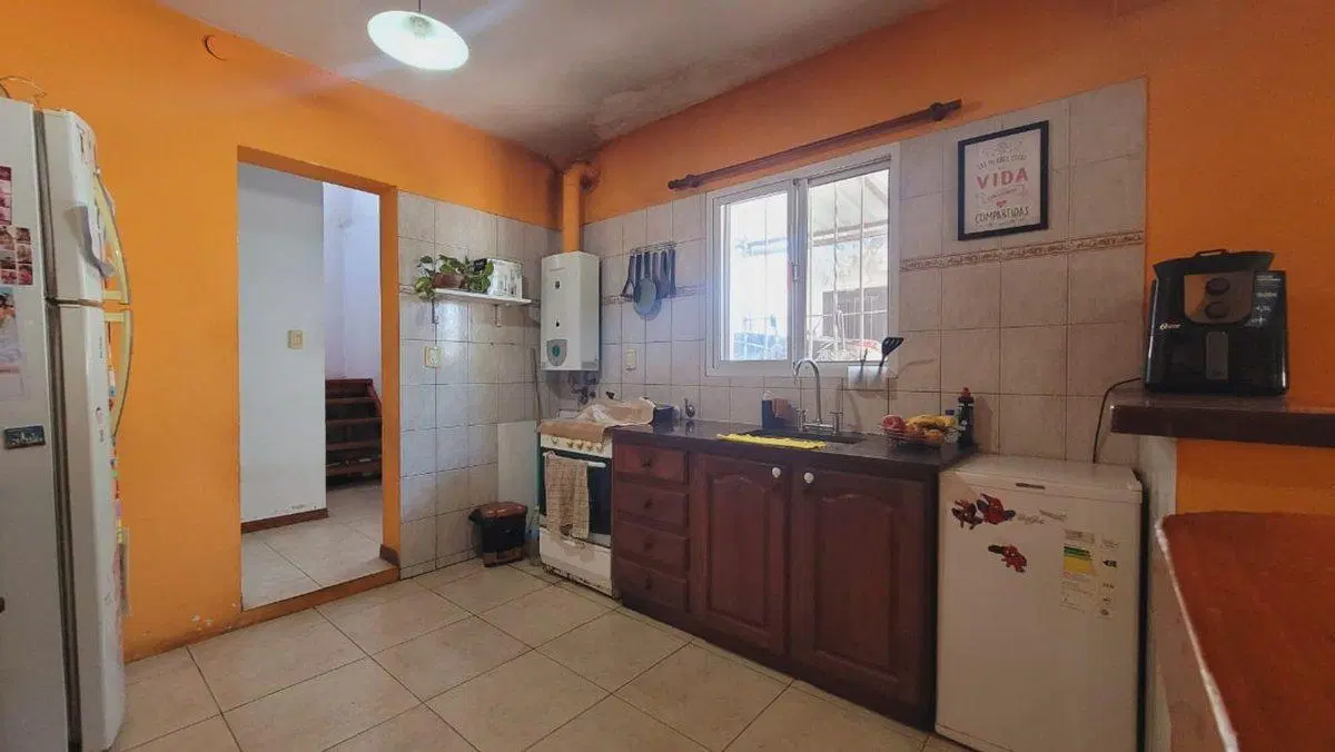 VENTA CASA-PILETA-LOCAL Oportunidad en Baigorria 2