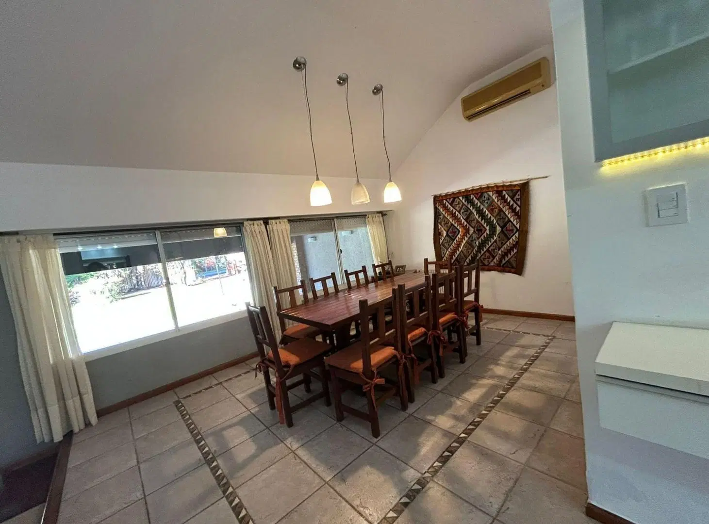 VENTA QUINTA ROLDAN SOBRE RUTA 9, QUINCHO Y PILETA 2
